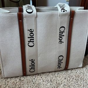 Chloe-Style Large Tote Logo